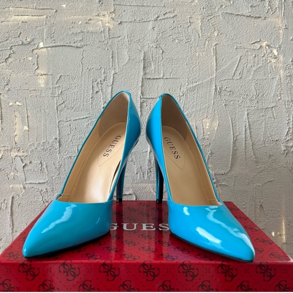 Light blue Guess heels size 7